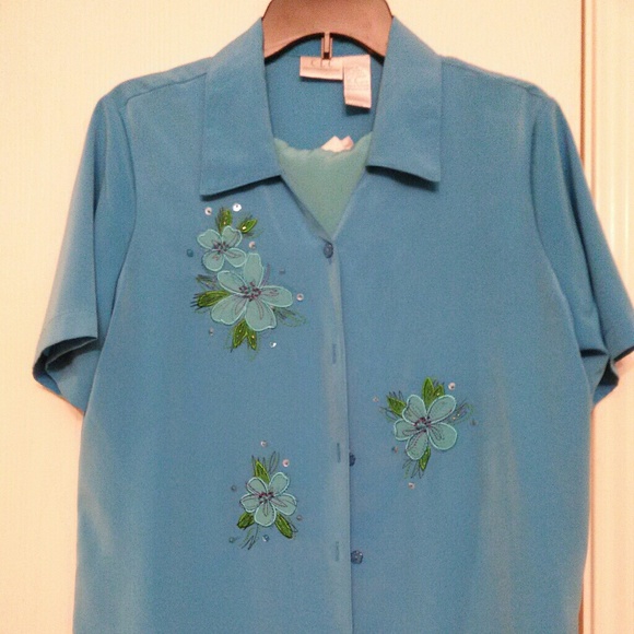 CLC Collection Top - Picture 1 of 4